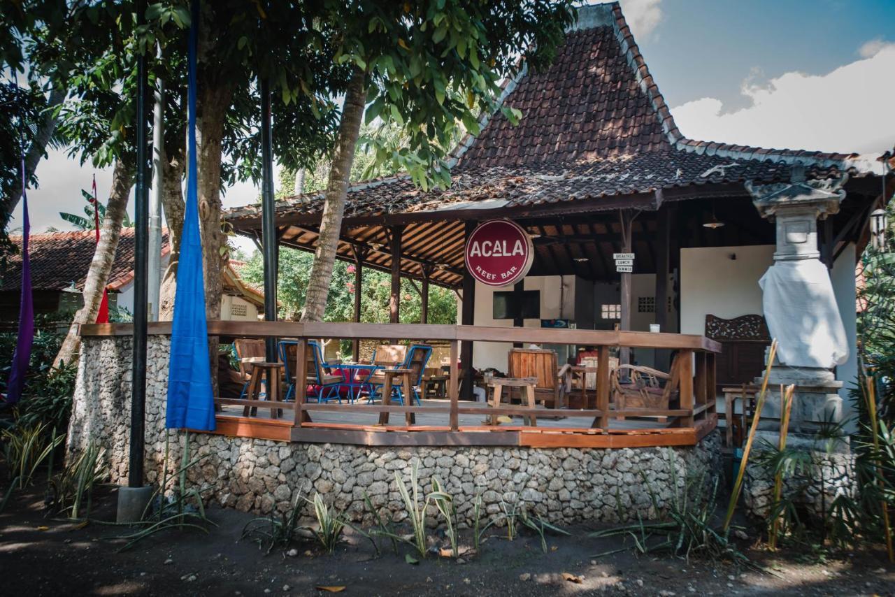 Acala Hostel & Reef Bar Toyapakeh Екстер'єр фото