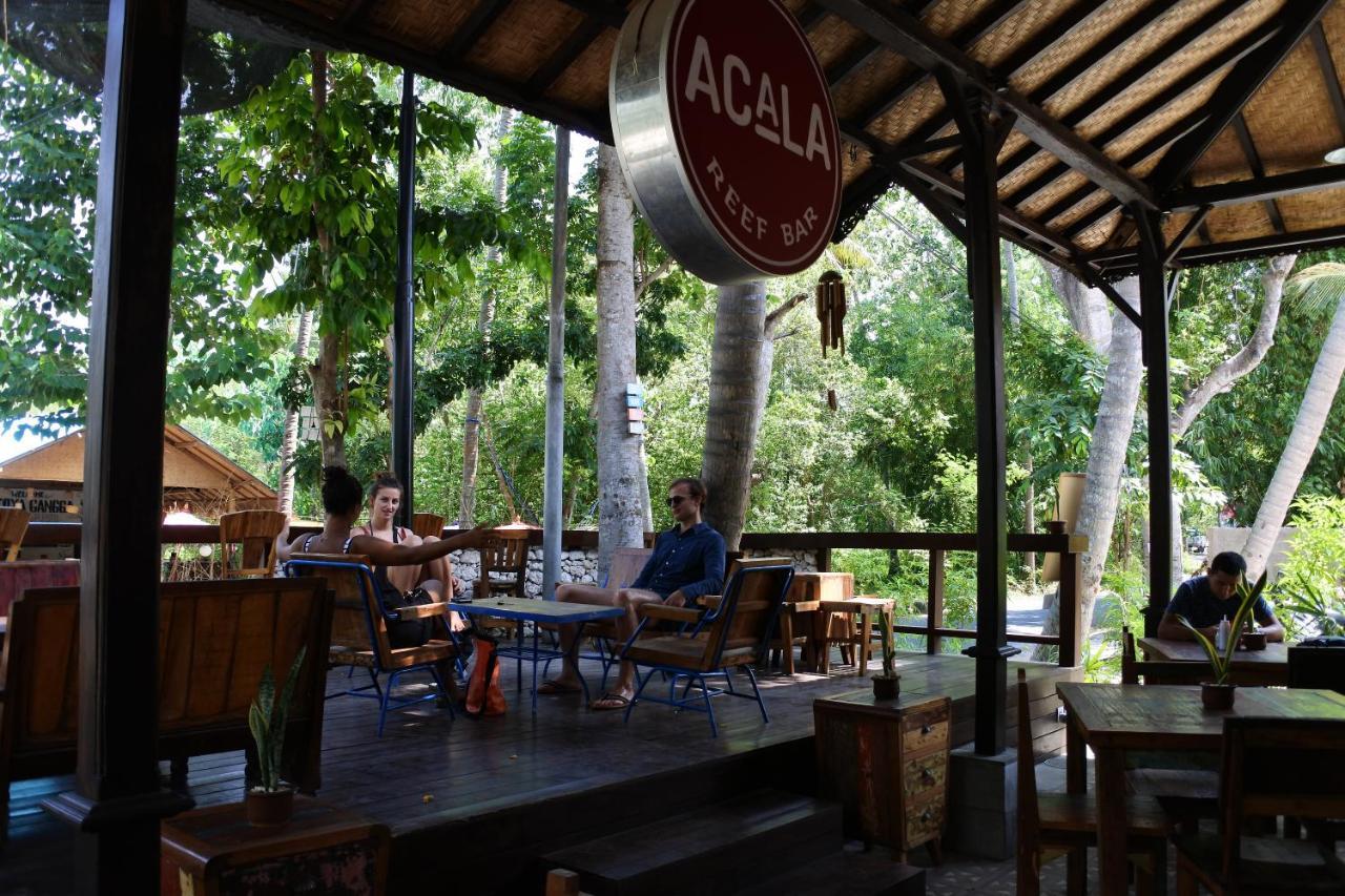 Acala Hostel & Reef Bar Toyapakeh Екстер'єр фото